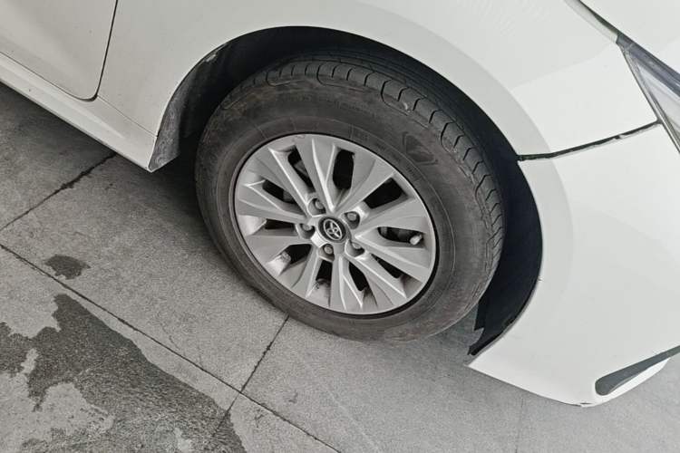Used Toyota Corolla 2019 1.2T S-CVT GL Pioneer Edition Right Front Wheel Hub