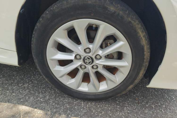 Used Toyota Corolla 2019 1.2T S-CVT GL-i Luxury Edition Right Front Wheel Hub