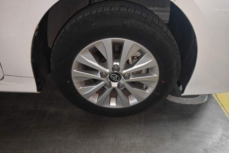 Used Toyota Corolla 2019 1.2T S-CVT GL-i Elite Edition Right Front Wheel Hub