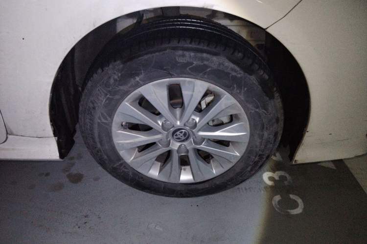 Used Toyota Corolla 2019 1.2T S-CVT GL Pioneer Edition Right Front Wheel Hub
