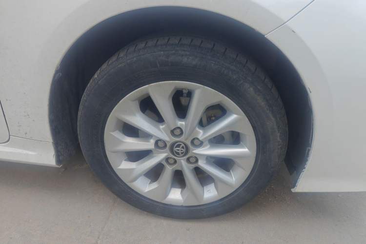 Used Toyota Corolla 2019 Dual-Engine 1.8L E-CVT GL-i Elite Edition Right Front Wheel Hub