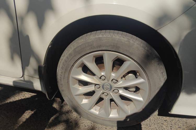 Used Toyota Corolla 2019 1.2T S-CVT GL-i Luxury Edition Right Front Wheel Hub