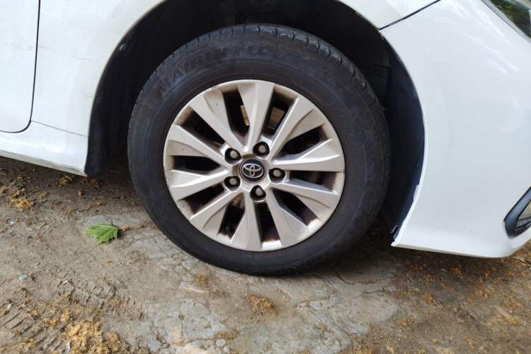 Used Toyota Corolla 2019 1.2T S-CVT GL Pioneer Edition Right Front Wheel Hub