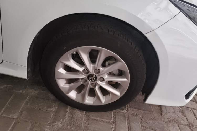 Used Toyota Corolla 2019 Dual-Engine 1.8L E-CVT GL-i Elite Edition Right Front Wheel Hub