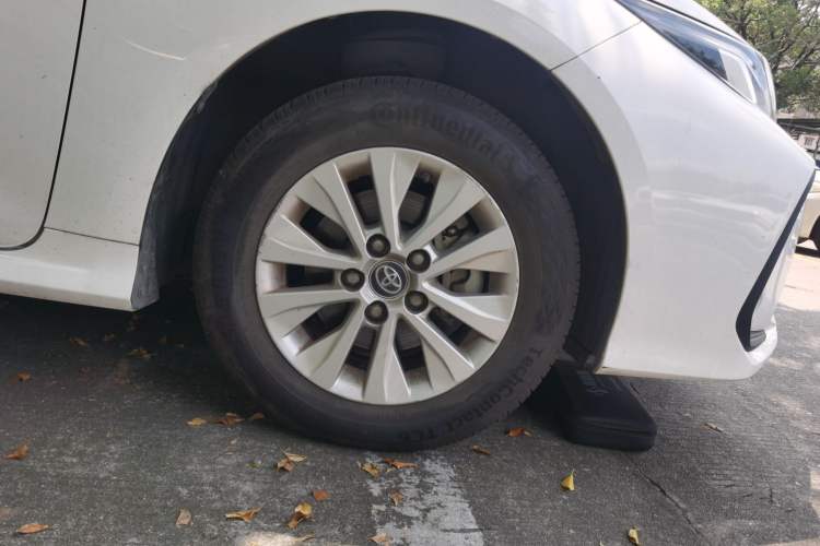 Used Toyota Corolla 2019 1.2T S-CVT GL Pioneer Edition Right Front Wheel Hub