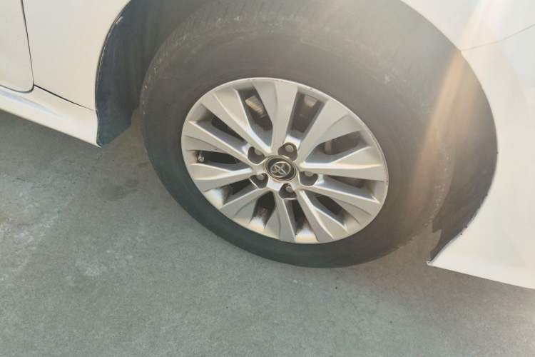 Used Toyota Corolla 2019 1.2T S-CVT GL Pioneer Edition Right Front Wheel Hub