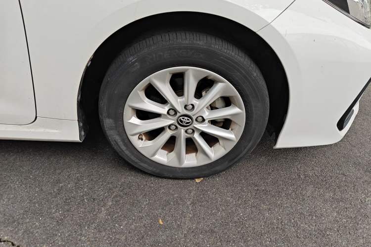 Used Toyota Corolla 2019 1.2T S-CVT GL-i Luxury Edition Right Front Wheel Hub
