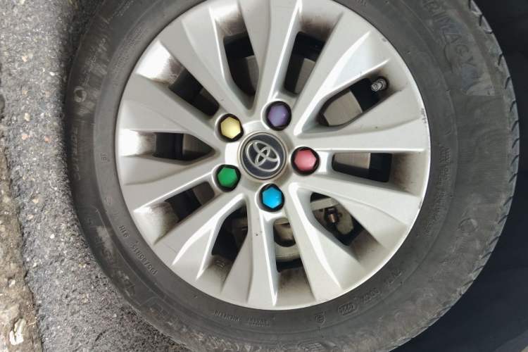 Used Toyota Corolla 2019 1.2T S-CVT GL Pioneer Edition Right Front Wheel Hub