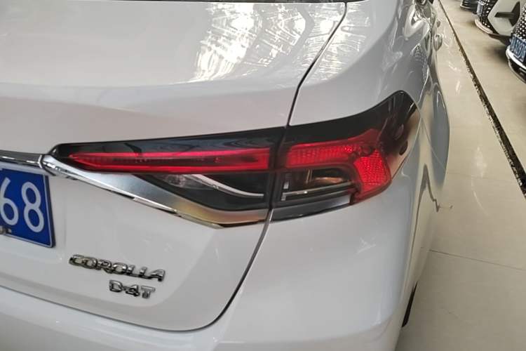 Used Toyota Corolla 2019 1.2T S-CVT GL-i Elite Edition Right Rear Taillight