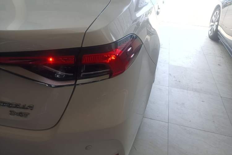 Used Toyota Corolla 2019 1.2T S-CVT GL-i Elite Edition Right Rear Taillight
