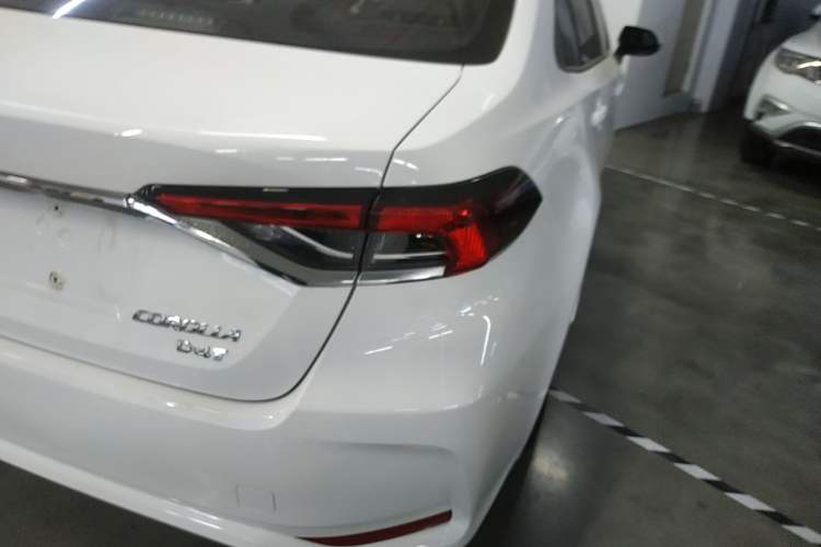 Used Toyota Corolla 2019 1.2T S-CVT GL-i Elite Edition Right Rear Taillight