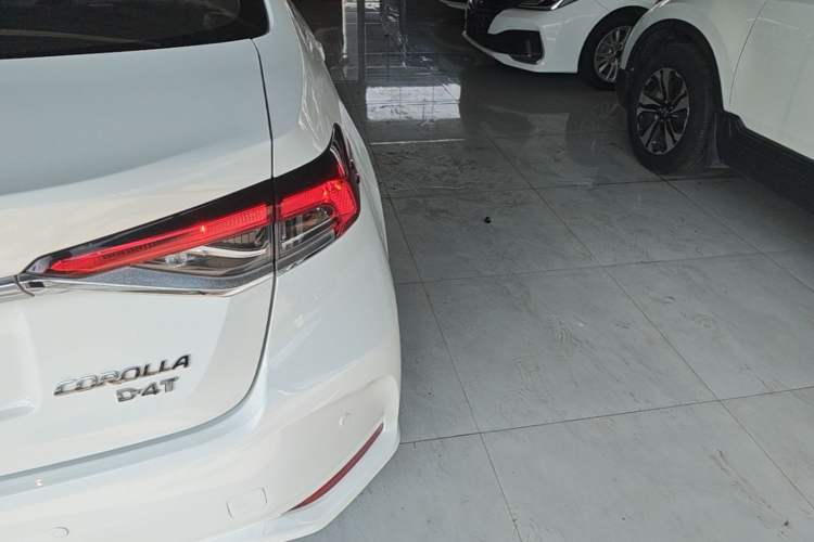 Used Toyota Corolla 2019 1.2T S-CVT GL Pioneer Edition Right Rear Taillight