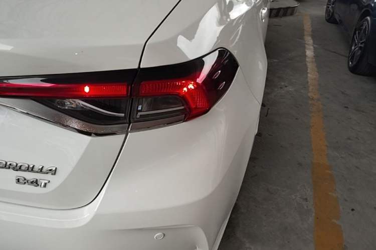 Used Toyota Corolla 2019 1.2T S-CVT GL-i Elite Edition Right Rear Taillight