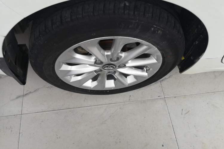 Used Toyota Corolla 2019 Dual-Engine 1.8L E-CVT GL-i Elite Edition Right Rear Wheel Hub