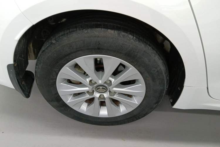 Used Toyota Corolla 2019 1.2T S-CVT GL Pioneer Edition Right Rear Wheel Hub