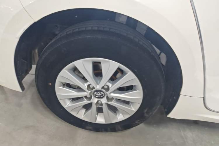 Used Toyota Corolla 2019 1.2T S-CVT GL Pioneer Edition Right Rear Wheel Hub