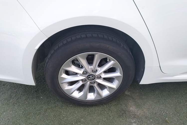 Used Toyota Corolla 2019 1.2T S-CVT GL-i Luxury Edition Right Rear Wheel Hub