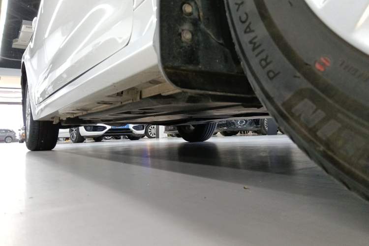 Used Toyota Corolla 2019 1.2T S-CVT GL Pioneer Edition Right Side Sill