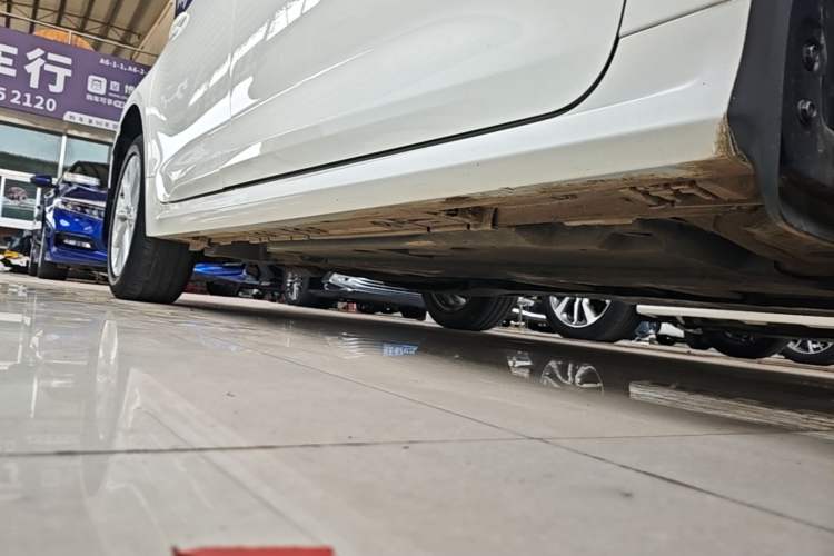 Used Toyota Corolla 2019 1.2T S-CVT GL-i Luxury Edition Right Side Sill