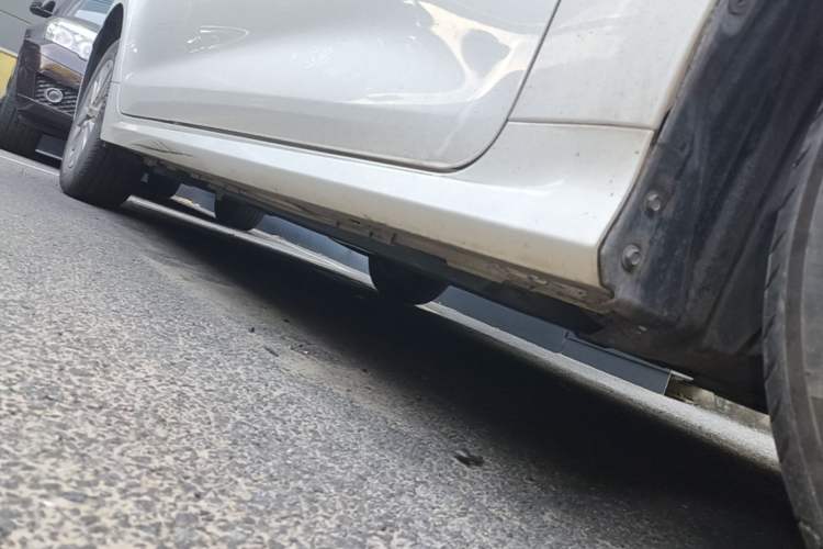 Used Toyota Corolla 2019 1.2T S-CVT GL-i Elite Edition Right Side Sill