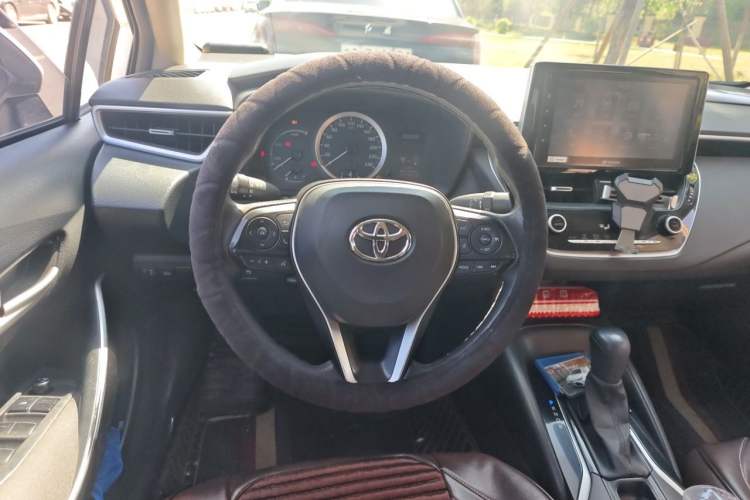 Used Toyota Corolla 2019 Dual-Engine 1.8L E-CVT GL-i Elite Edition Steering Wheel