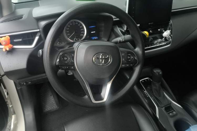 Used Toyota Corolla 2019 Dual-Engine 1.8L E-CVT GL-i Elite Edition Steering Wheel