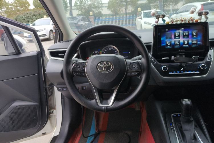 Used Toyota Corolla 2019 Dual-Engine 1.8L E-CVT GL-i Elite Edition Steering Wheel