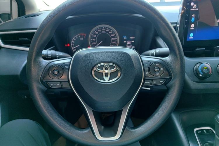 Used Toyota Corolla 2019 1.2T S-CVT GL Pioneer Edition Steering Wheel
