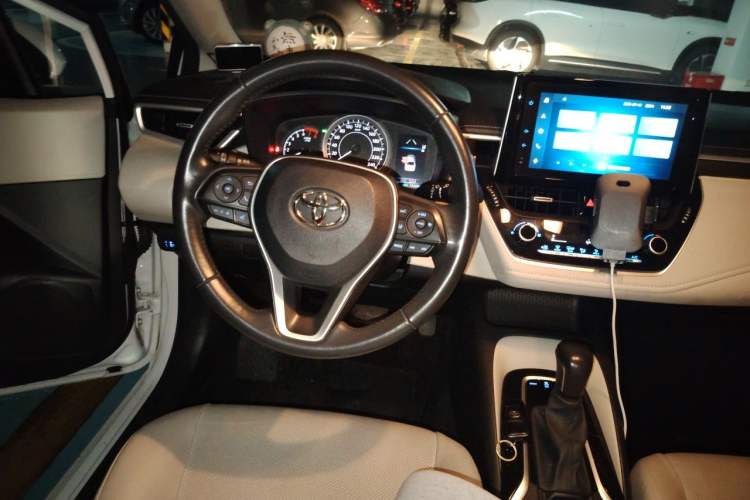 Used Toyota Corolla 2019 1.2T S-CVT GL-i Luxury Edition Steering Wheel