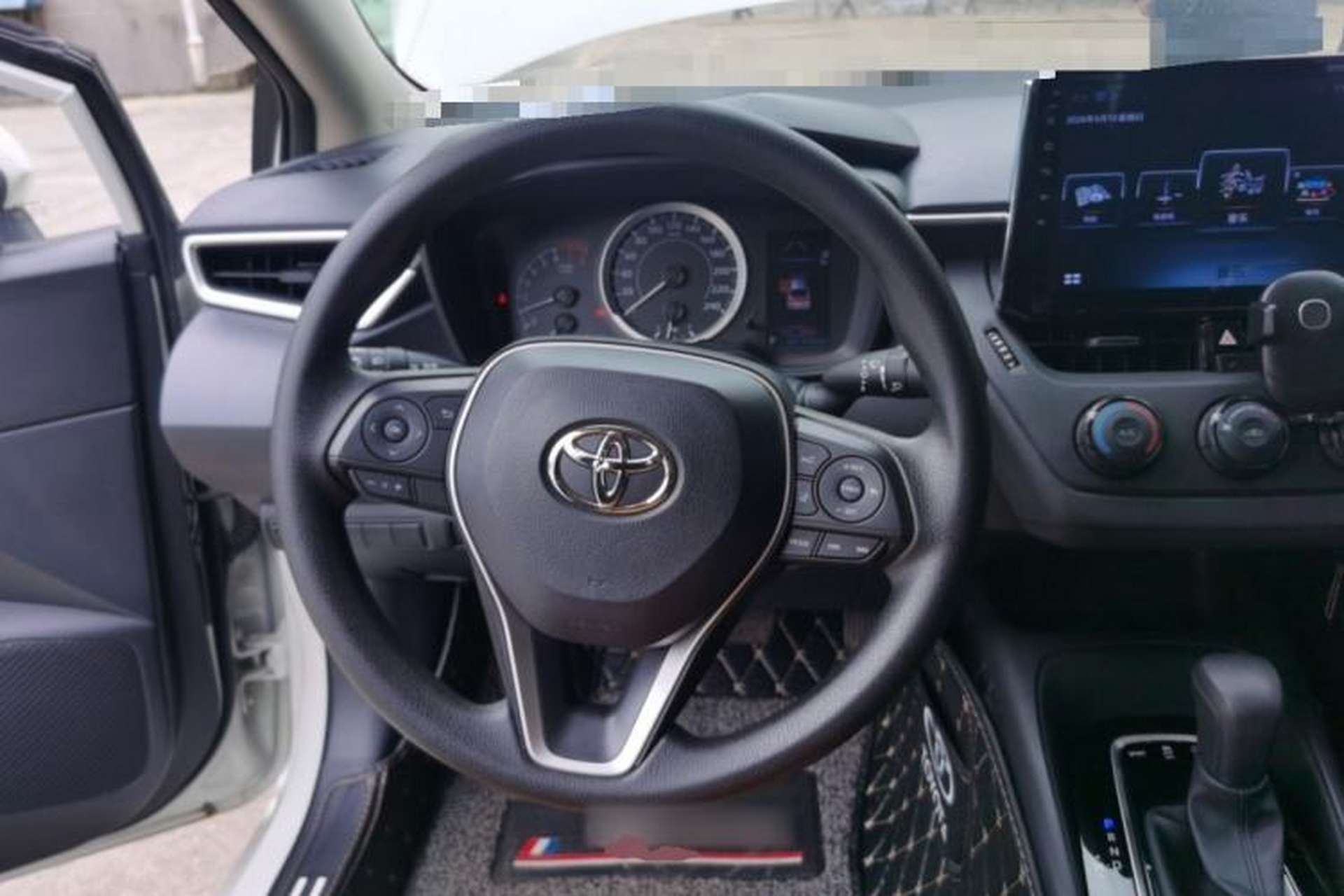 Used Toyota Corolla 2019 1.2T S-CVT GL Pioneer Edition Steering Wheel