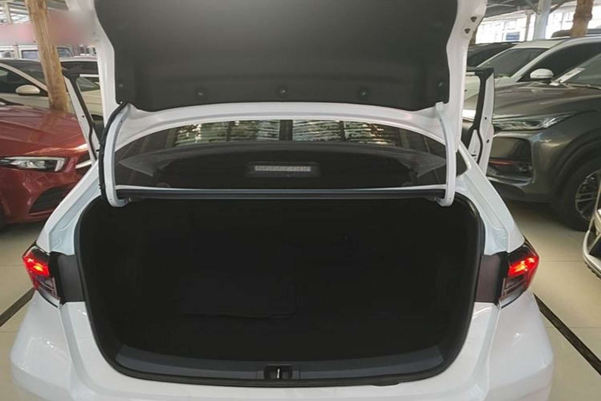 Used Toyota Corolla 2019 1.2T S-CVT GL-i Elite Edition Trunk