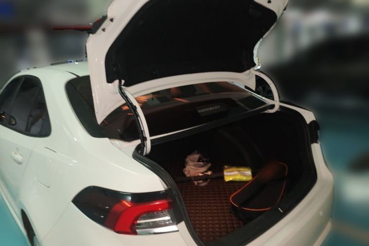 Used Toyota Corolla 2019 Dual-Engine 1.8L E-CVT GL-i Elite Edition Trunk