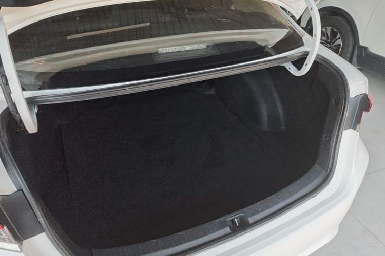Used Toyota Corolla 2019 1.2T S-CVT GL Pioneer Edition Trunk