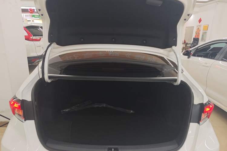 Used Toyota Corolla 2019 1.2T S-CVT GL Pioneer Edition Trunk