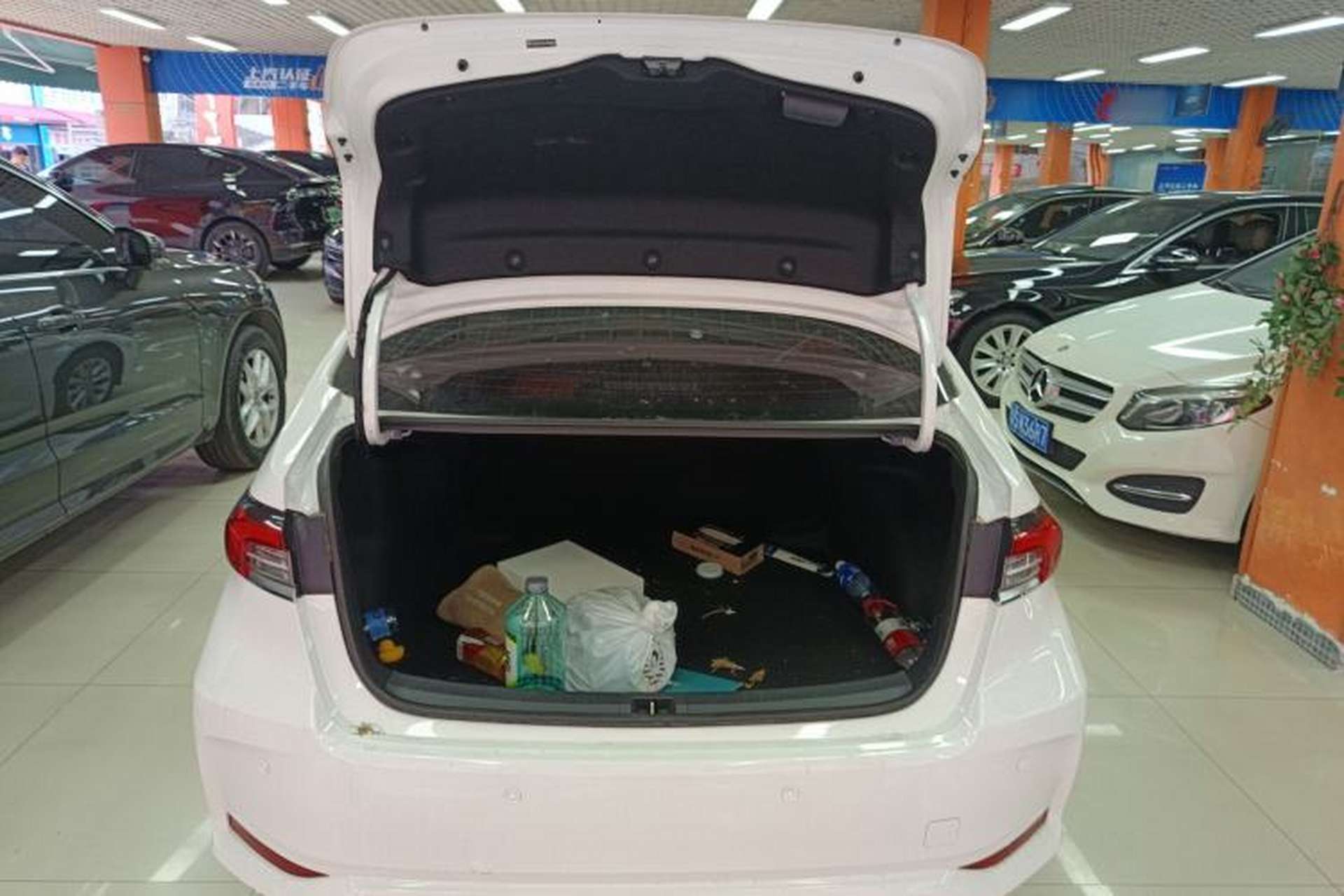 Used Toyota Corolla 2019 Dual-Engine 1.8L E-CVT GL-i Elite Edition Trunk