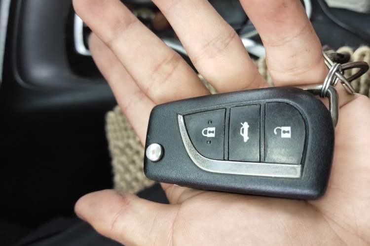 Used Toyota Corolla 2019 1.2T S-CVT GL Pioneer Edition Vehicle Key