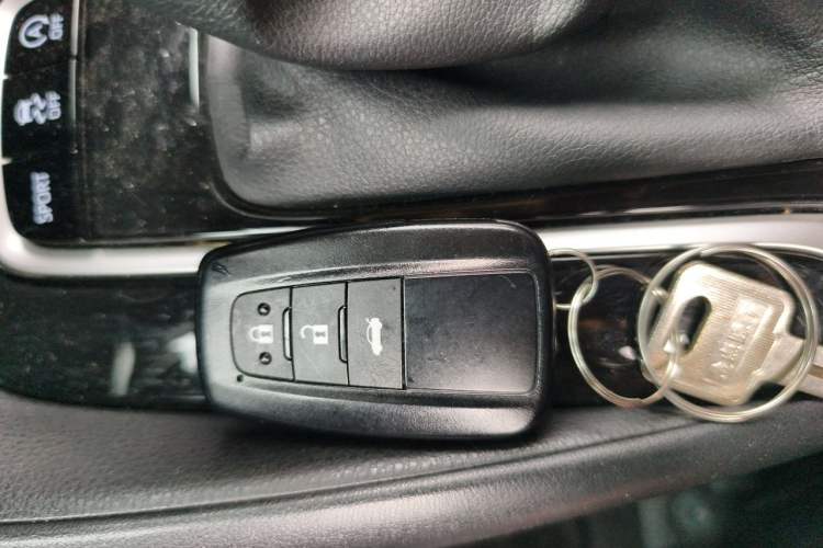 Used Toyota Corolla 2019 1.2T S-CVT GL-i Elite Edition Vehicle Key