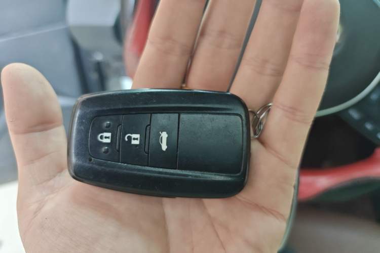 Used Toyota Corolla 2019 Dual-Engine 1.8L E-CVT GL-i Elite Edition Vehicle Key