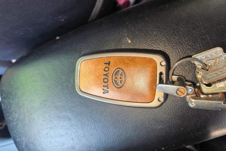 Used Toyota Corolla 2019 Dual-Engine 1.8L E-CVT GL-i Elite Edition Vehicle Key