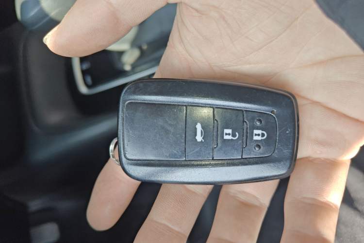 Used Toyota Corolla 2019 1.2T S-CVT GL-i Elite Edition Vehicle Key