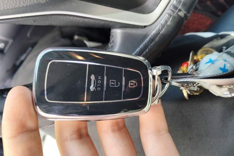 Used Toyota Corolla 2019 Dual-Engine 1.8L E-CVT Flagship Edition Vehicle Key