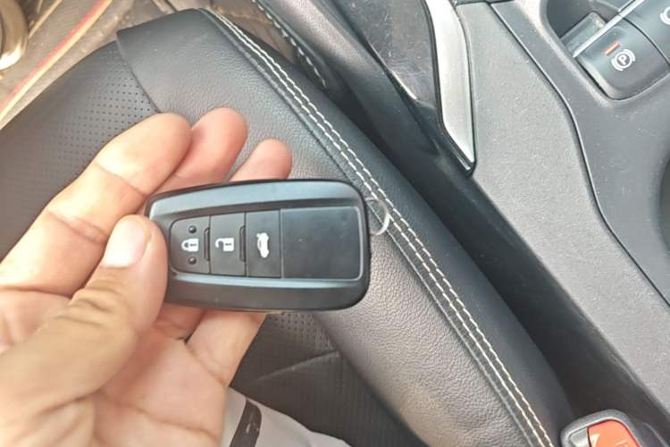 Used Toyota Corolla 2019 1.2T S-CVT GL-i Luxury Edition Vehicle Key