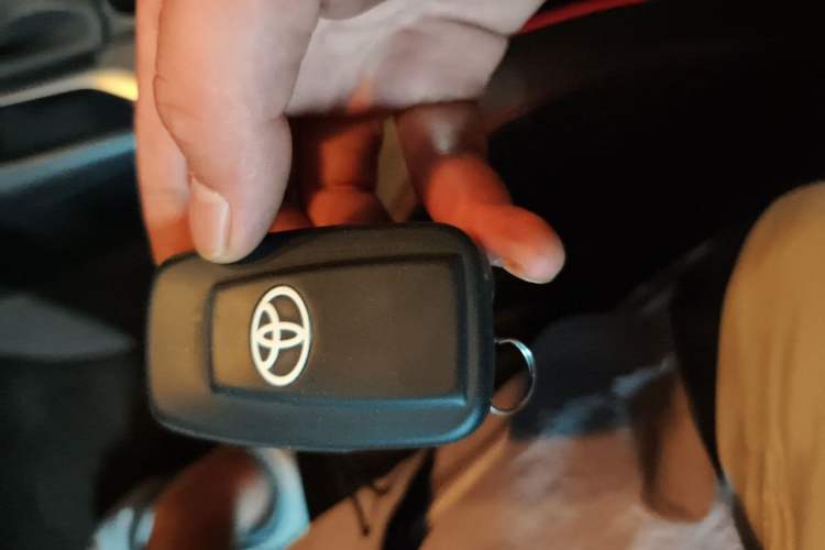 Used Toyota Corolla 2019 Dual-Engine 1.8L E-CVT GL-i Elite Edition Vehicle Key