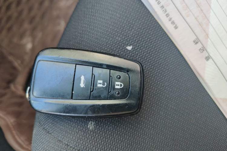 Used Toyota Corolla 2019 Dual-Engine 1.8L E-CVT GL-i Elite Edition Vehicle Key
