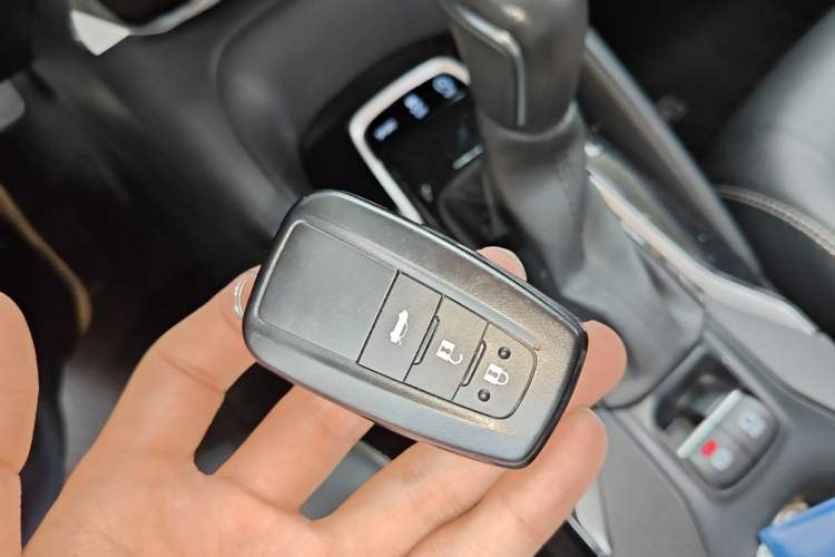 Used Toyota Corolla 2019 1.2T S-CVT GL-i Luxury Edition Vehicle Key