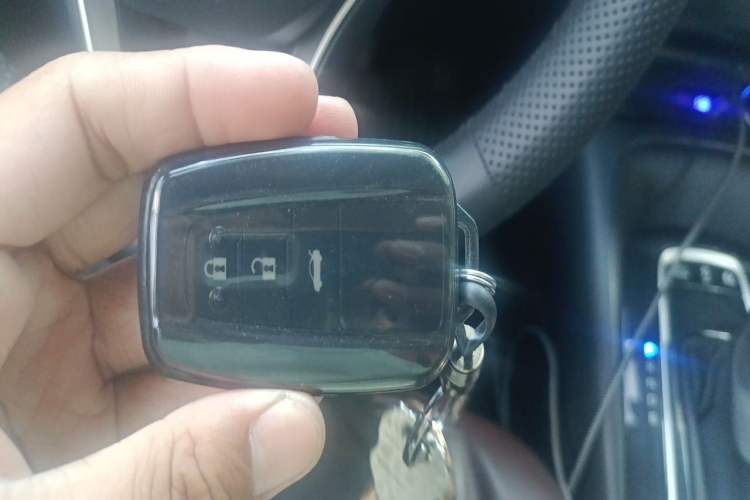 Used Toyota Corolla 2019 Dual-Engine 1.8L E-CVT GL-i Elite Edition Vehicle Key