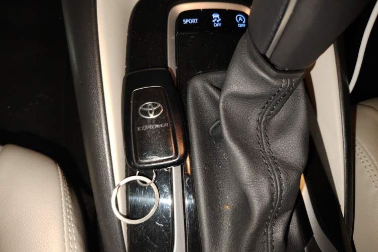 Used Toyota Corolla 2019 1.2T S-CVT GL-i Luxury Edition Vehicle Key