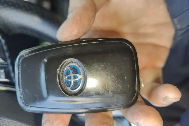 Used Toyota Corolla 2019 Dual-Engine 1.8L E-CVT GL-i Elite Edition Vehicle Key