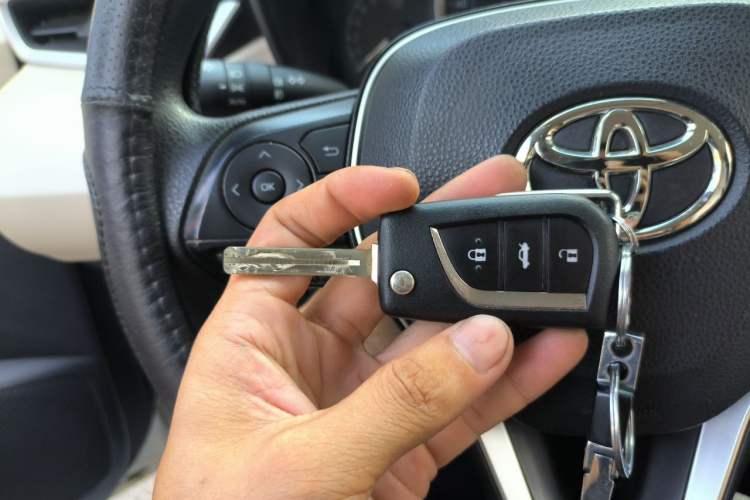 Used Toyota Corolla 2019 1.2T S-CVT GL Pioneer Edition Vehicle Key