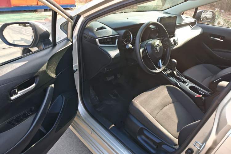Used Toyota Corolla 2019 1.2T S-CVT GL Pioneer Edition Driver Seat